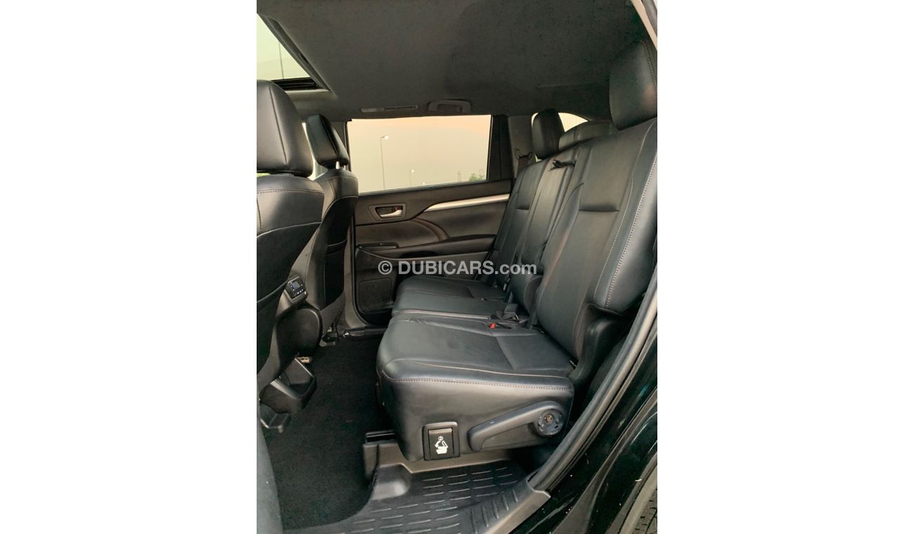 Toyota Highlander 2017 TOYOTA HIGHLANDER XLE 4x4