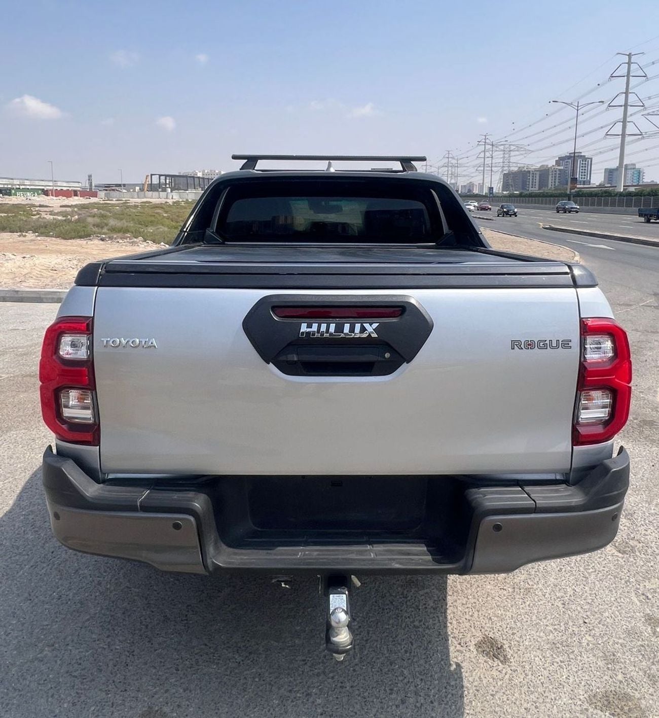 Toyota Hilux ADVENTURE RIGHT HAND DRIVE ONLY FOR EXPORT 2.8L 4 CYLIENDER