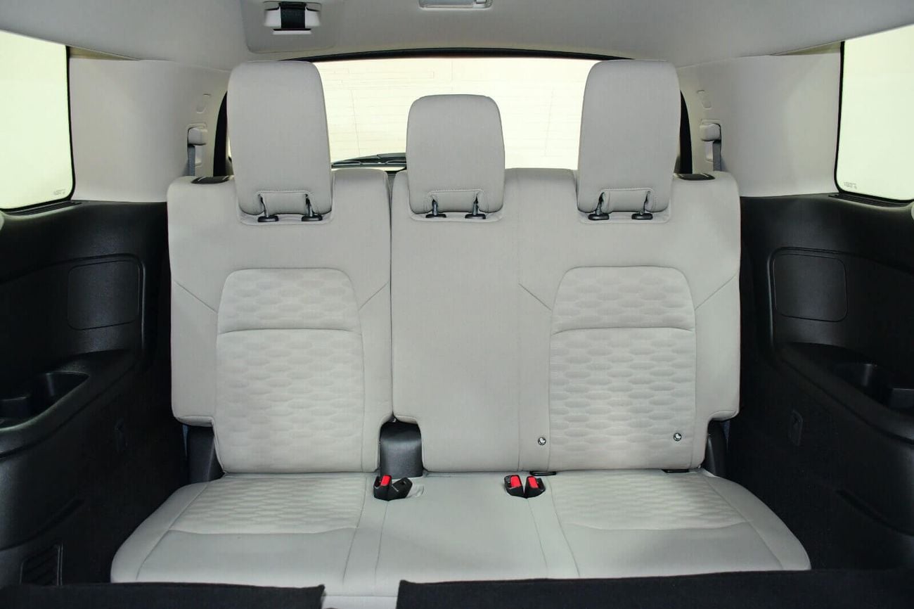 Nissan Pathfinder S 2WD 2.0