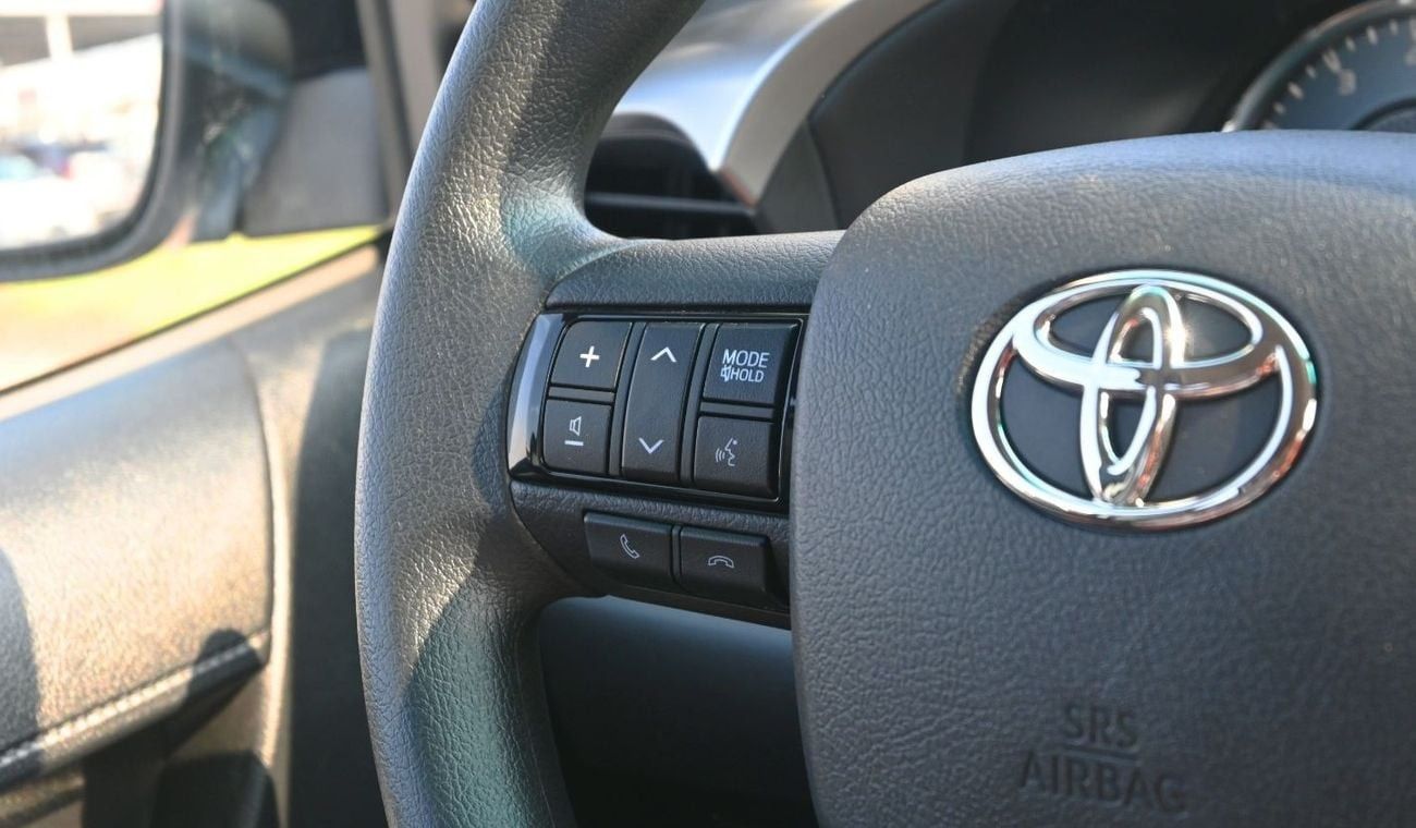 تويوتا هيلوكس GLX 2.7L Double Cab Utility 4WD M/T