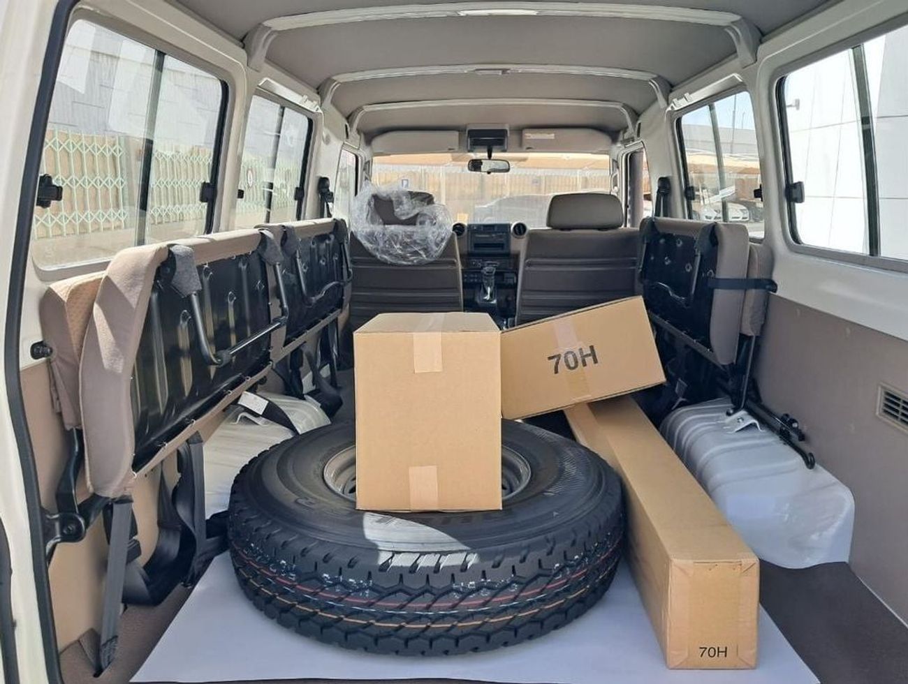 تويوتا لاند كروزر 70 LC78 4.0L STD E1 AT 2025 YM