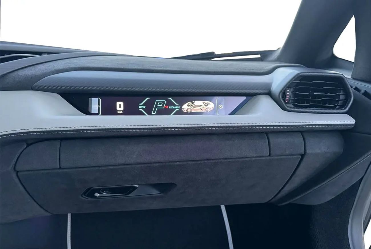 Lamborghini Revuelto