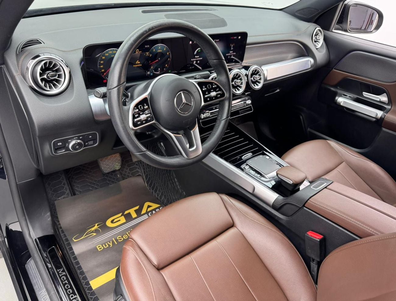 مرسيدس بنز GLB 220 2022 Mercedes-Benz GLB 220, Warranty, Excellent Condition.