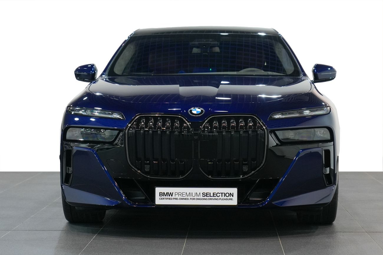 بي أم دبليو 760i XDrive