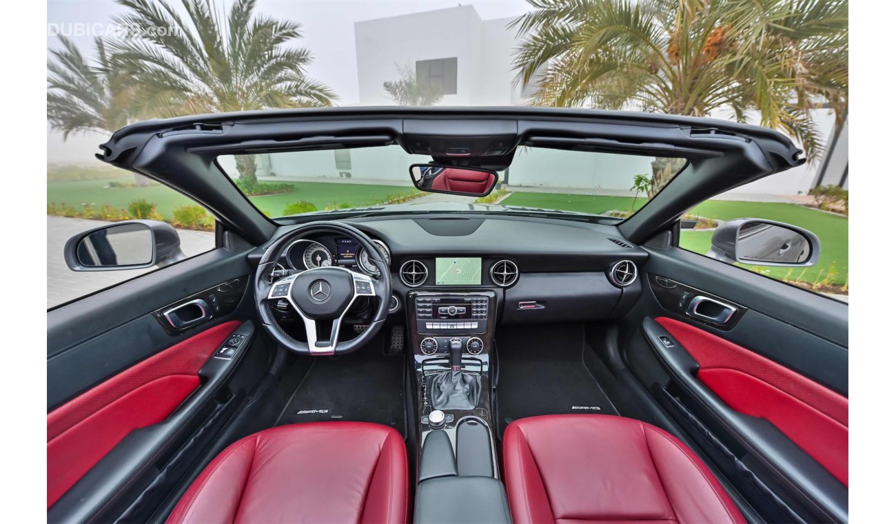 مرسيدس بنز SLK 200 1,351 P.M | 0% Downpayment | Full Option |  Low Mileage | Immaculate Condition