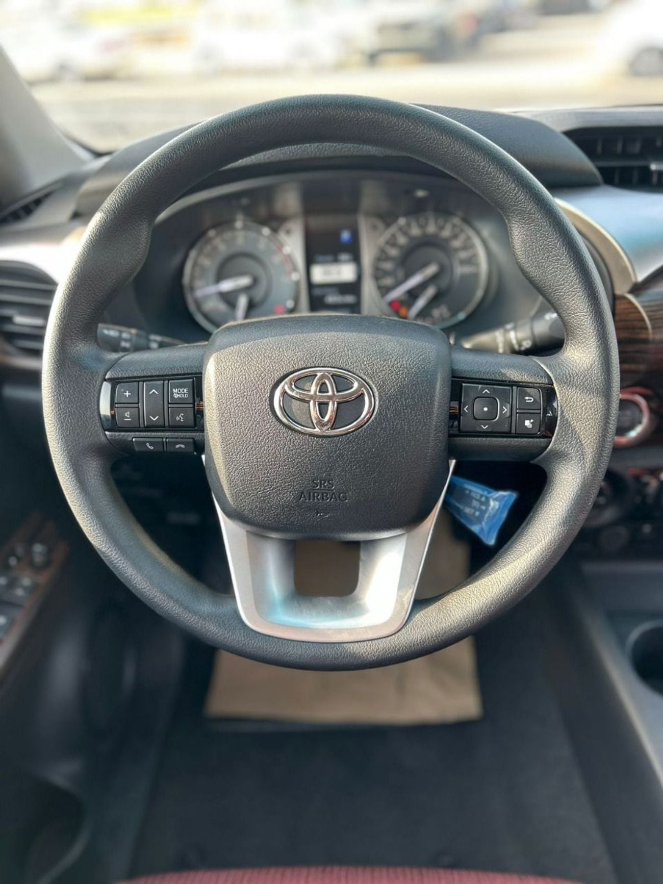 Toyota Hilux STD DLS 2.7L