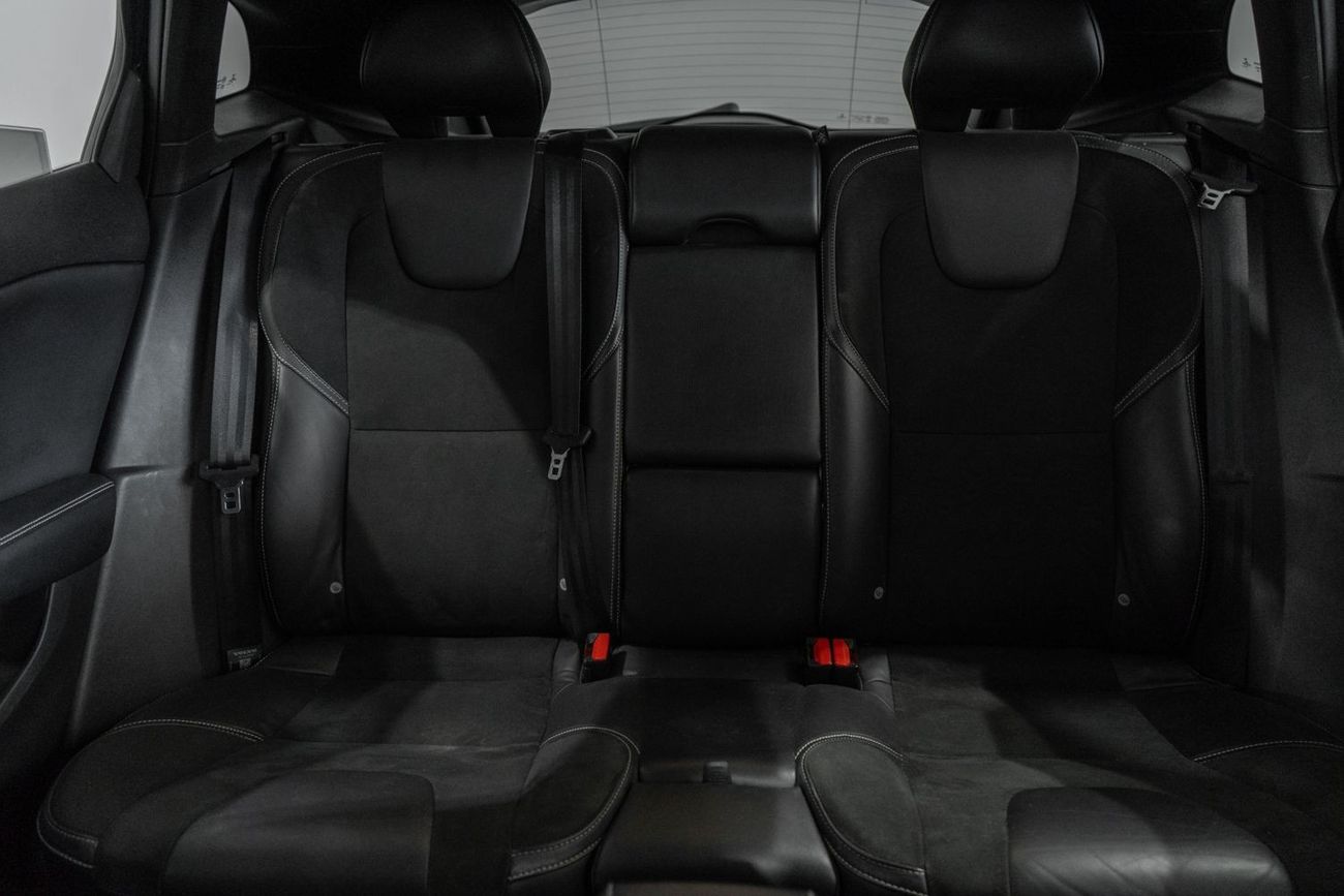 Volvo V40 T5 R-Design