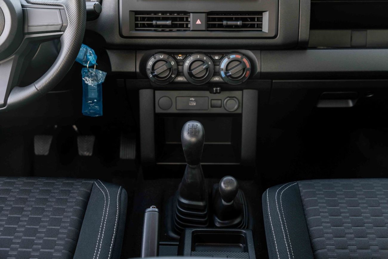 ميتسوبيشي L200 2025 Mitsubishi L200 GLS 2.4L - Manual - White Inside Black | Export Only