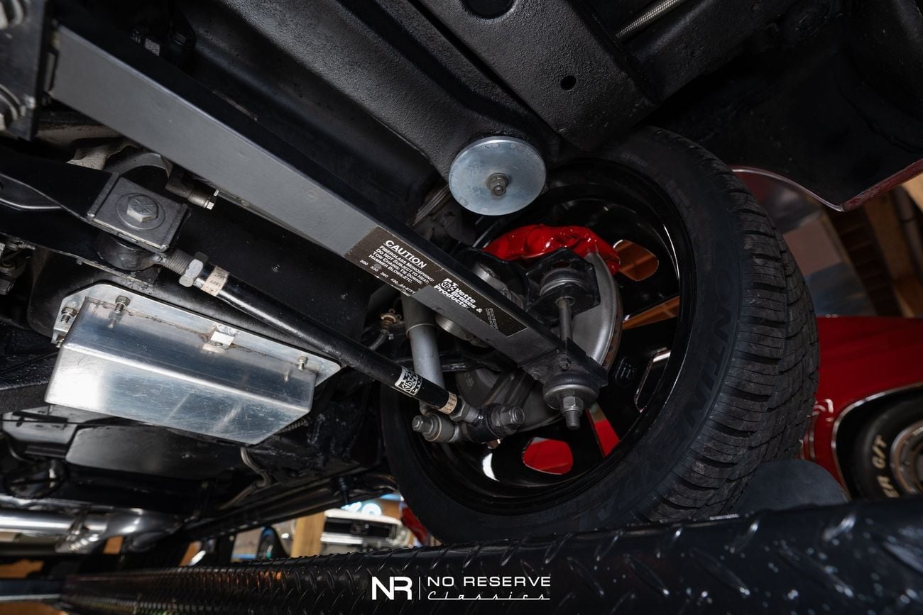 شيفروليه كورفت ZZ502 6 Speed Widebody Restomod