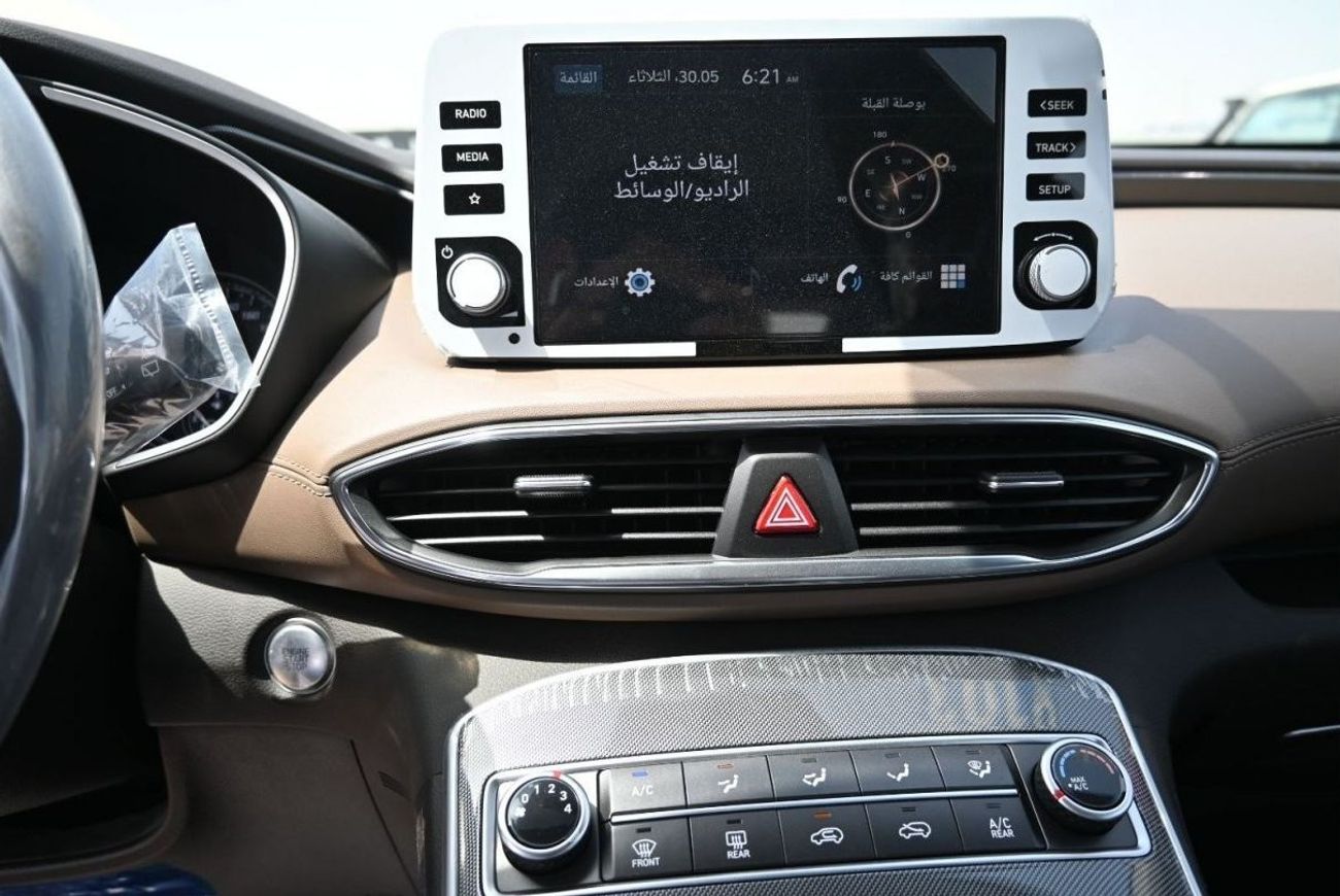 Hyundai Santa Fe Hyundai Santa Fe 2.5L Petrol, SUV, FWD, 5 Doors, Front Electric Seats, Panoramic Roof, Cruise Contro