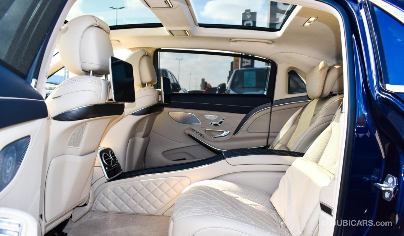 Mercedes-Benz S560 Maybach