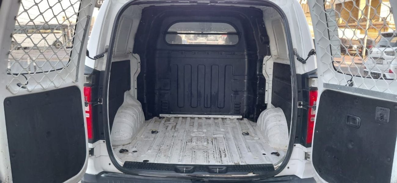Hyundai H-1 6-seater delivery van