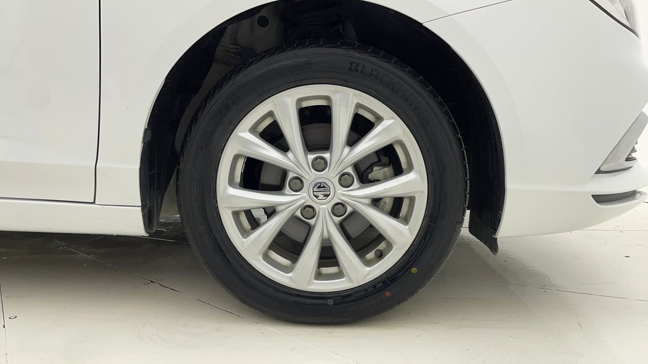 MG 5 STD 1.5 | Zero Down Payment | Free Home Test Drive