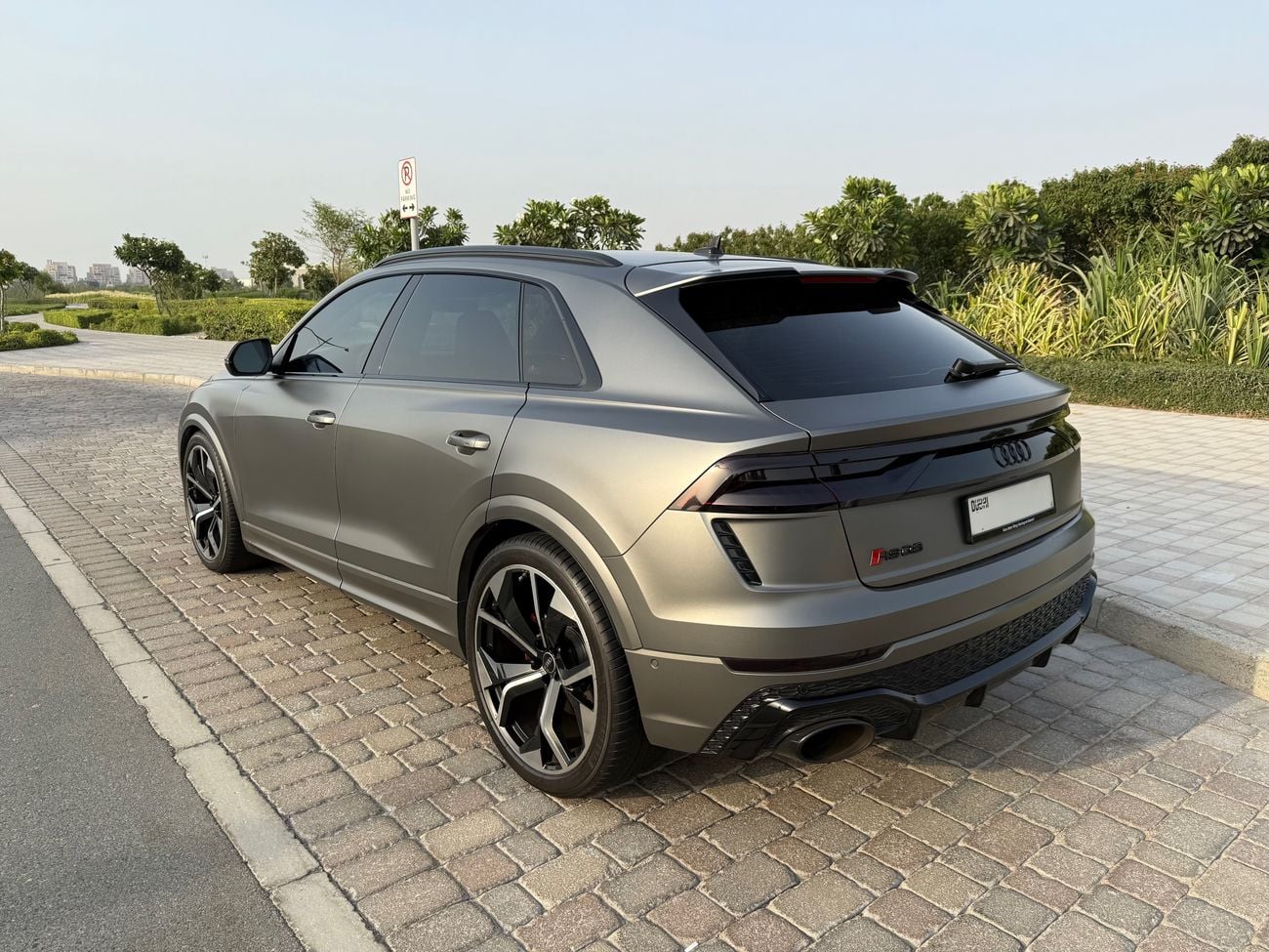 أودي RSQ8 quattro 4.0L
