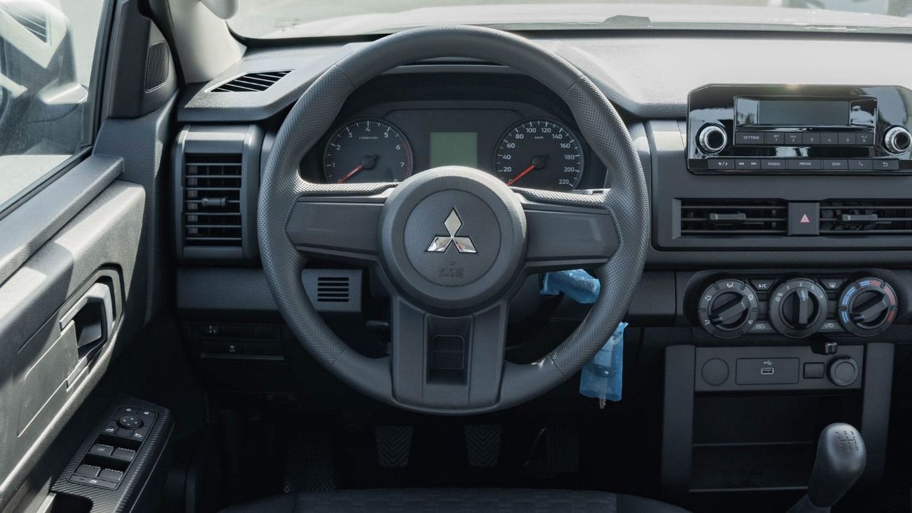ميتسوبيشي L200 2025 Mitsubishi L200 GL 2.4L MT Petrol (Gray)
