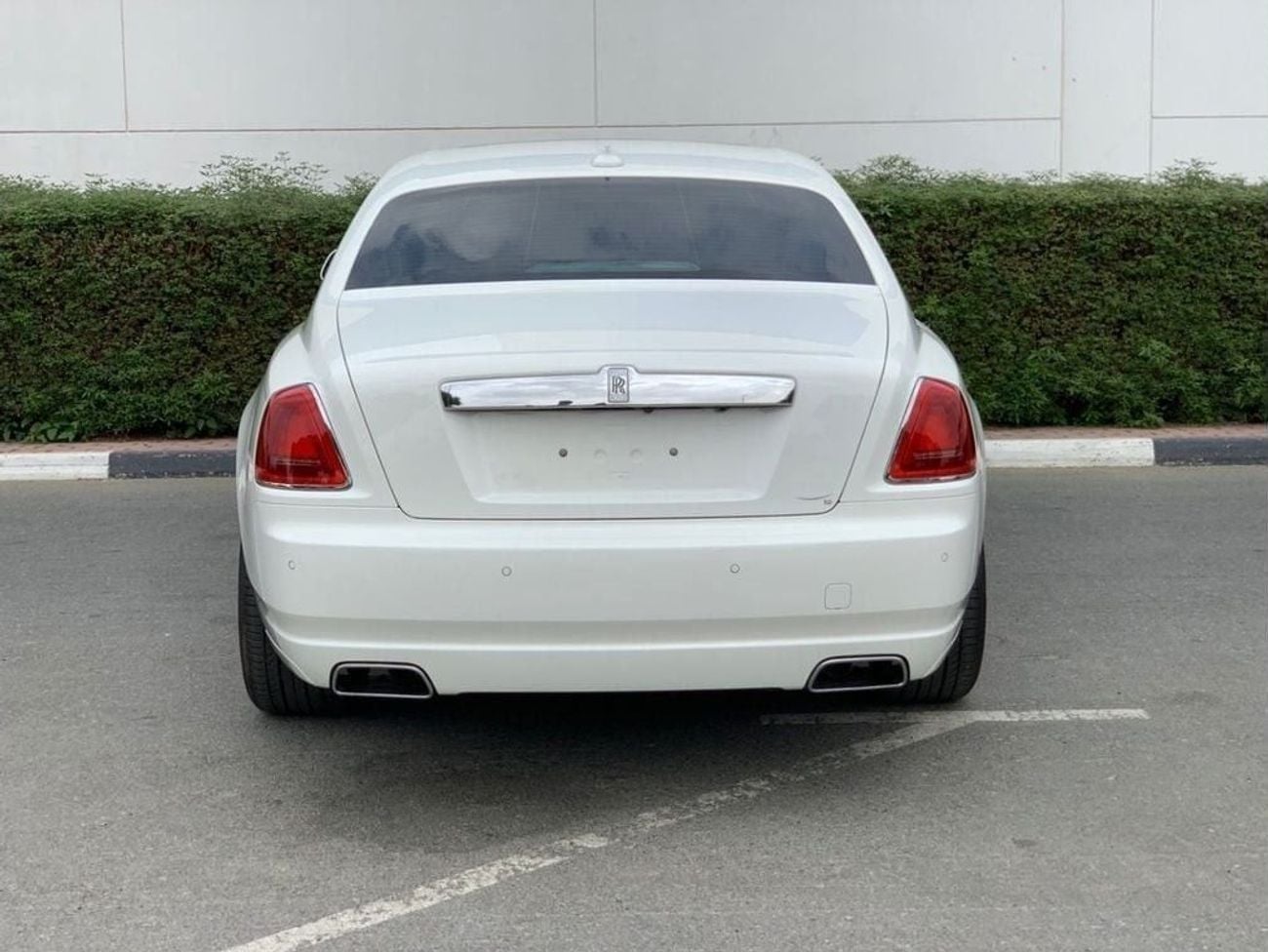 Rolls Royce Ghost SWB EWB 6.6L GCC SPEC NEAT AND CLEAN