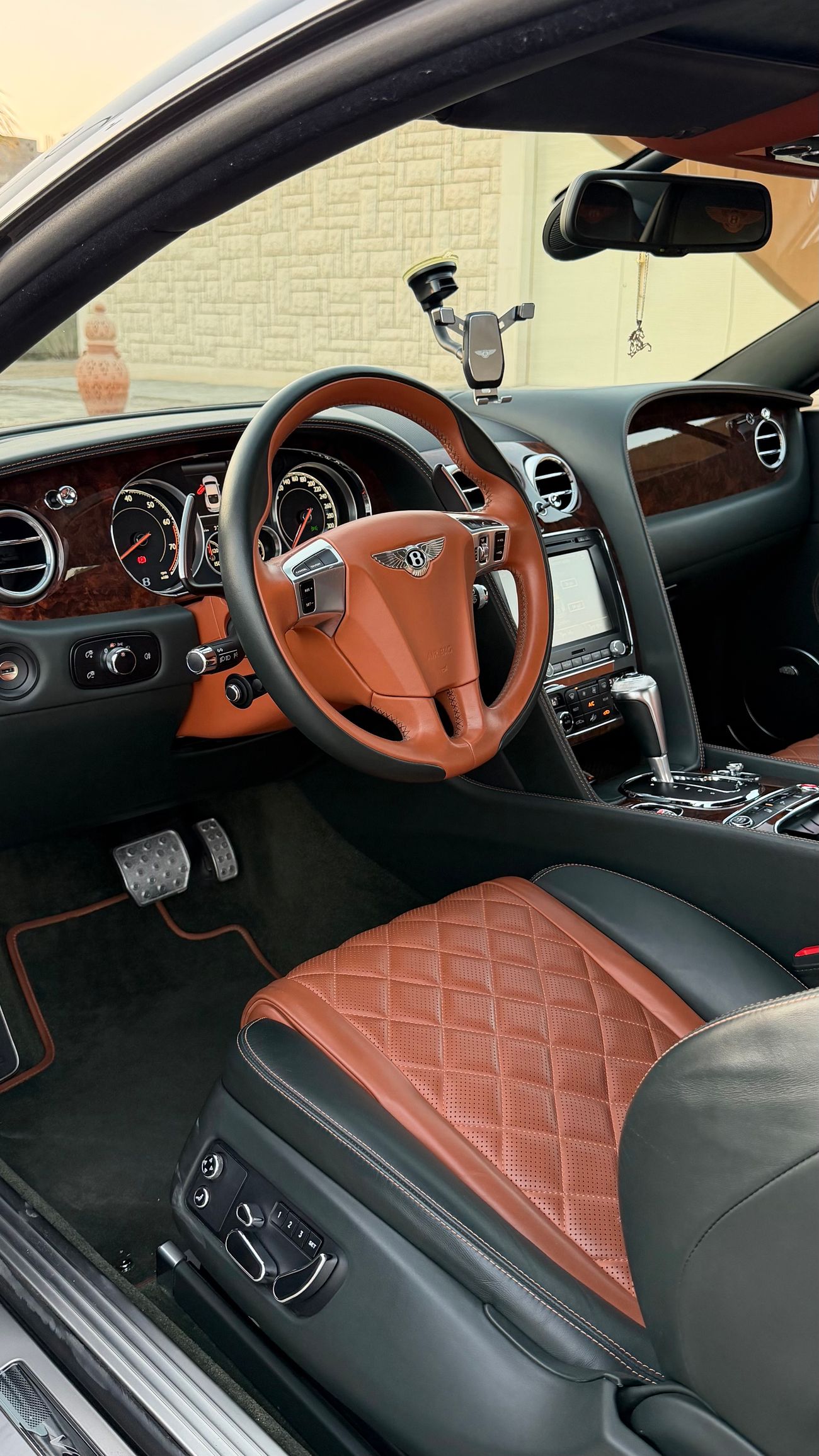 بنتلي كونتيننتال جي تي