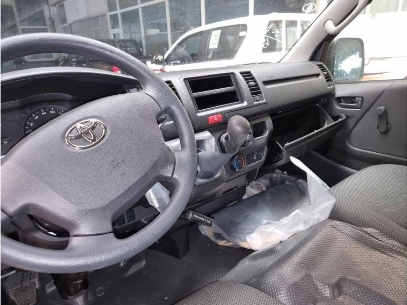 تويوتا هاياس Toyota Hiace GLS STD Roof, Panel Van, 2.5L Diesel, M/T, MY24 2.5L Diesel 2024