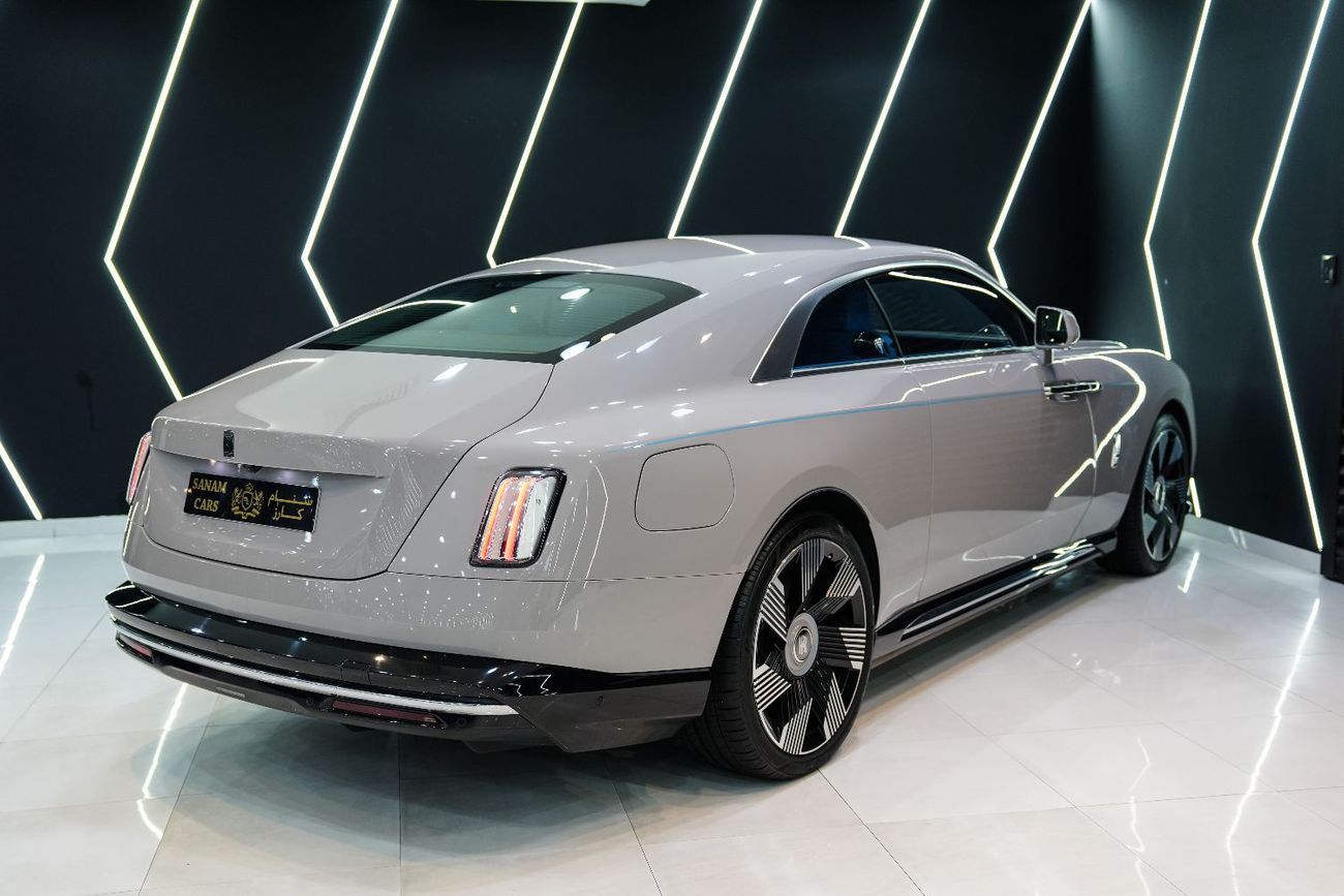 Rolls-Royce Spectre Coupe Two-Tone Interior, Bespoke Audio, Illuminated Grille, Dealer Warr + Serv!!