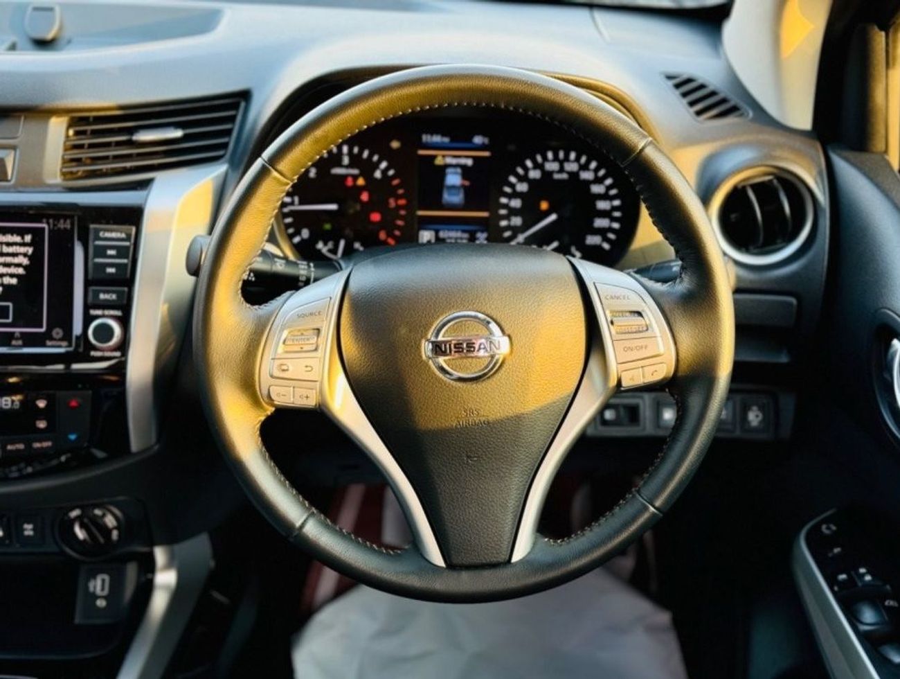 نيسان نافارا Full option top of the range