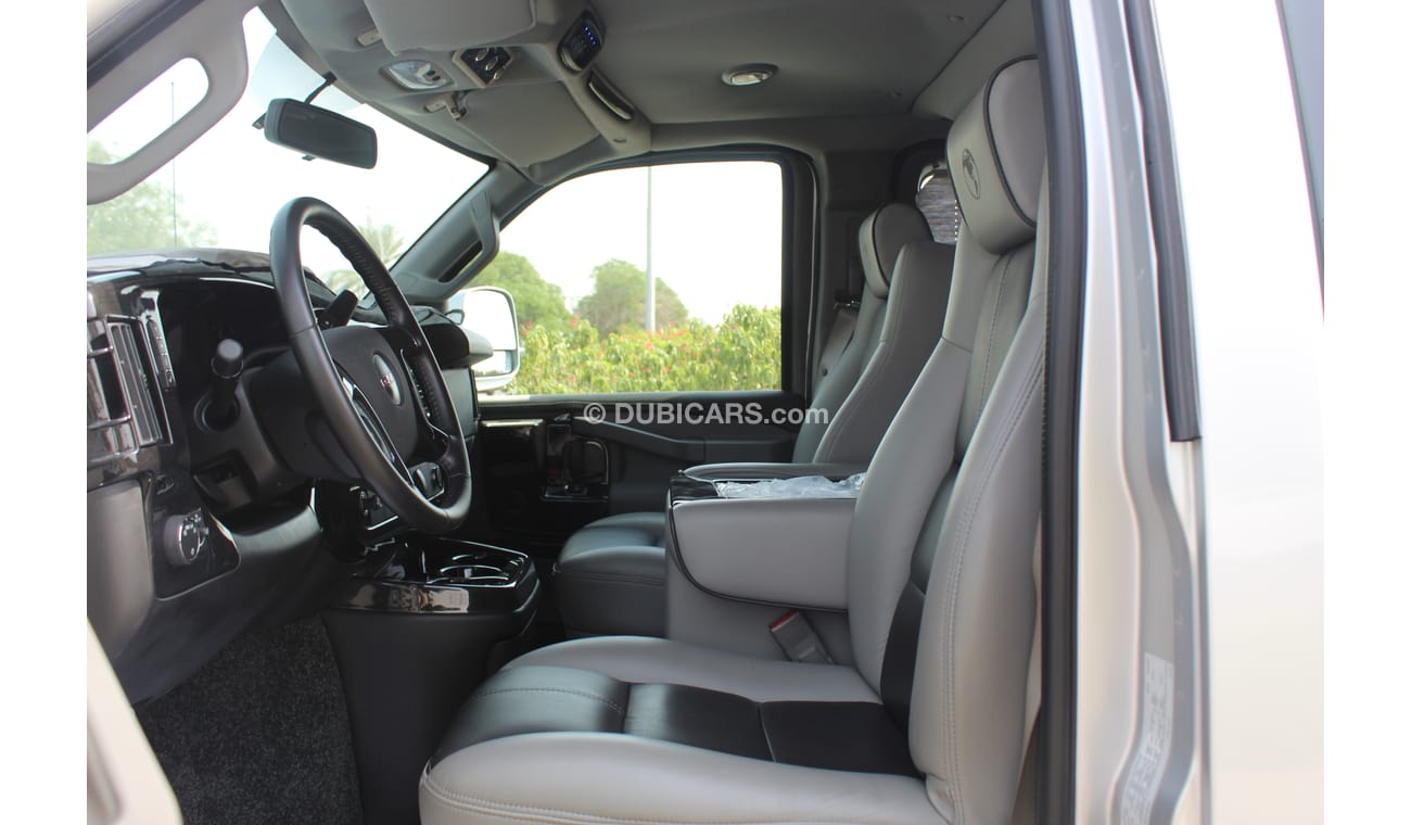 GMC Savana LUXURY GCC SPECS