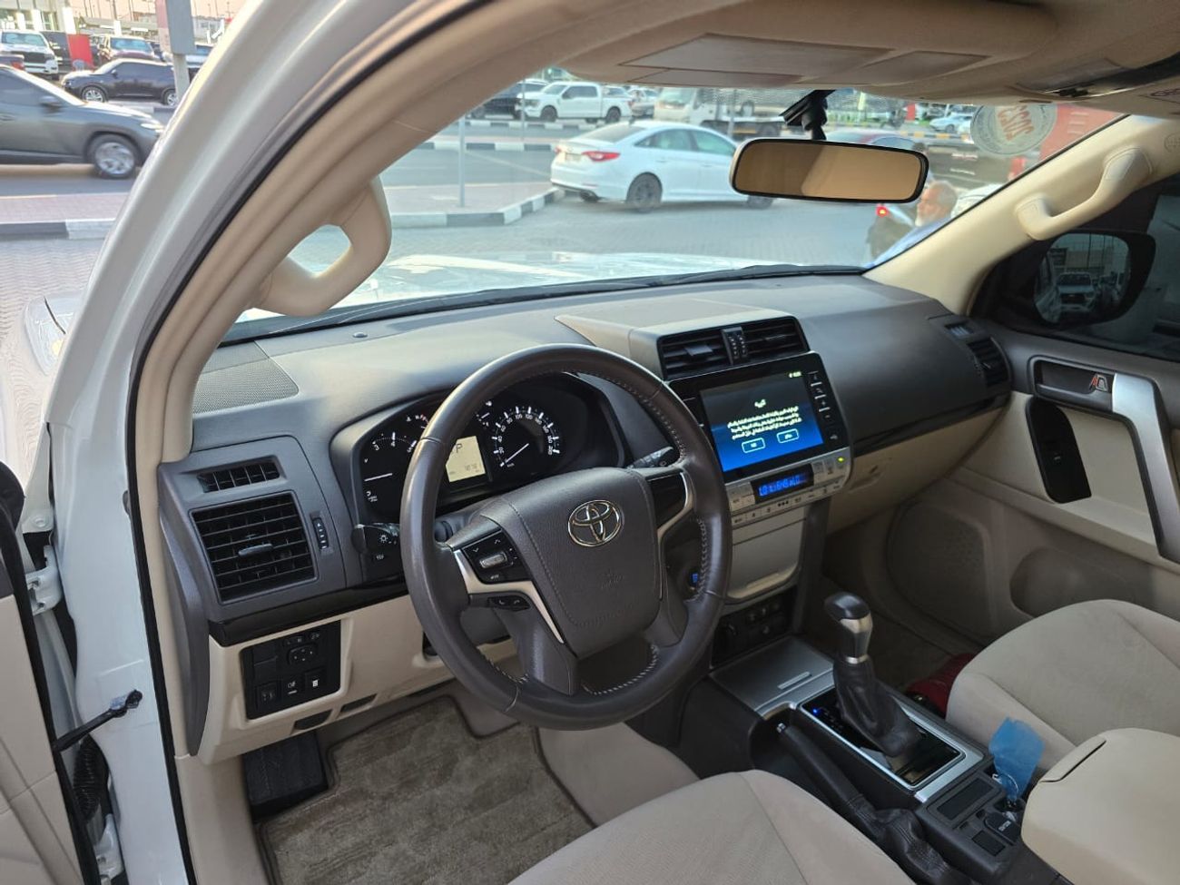 Toyota Prado GXR 4.0L 4WD TOYOTA PRADO 2023 GCC V6 ENGINE 4.0L clean car without accident without paint same like