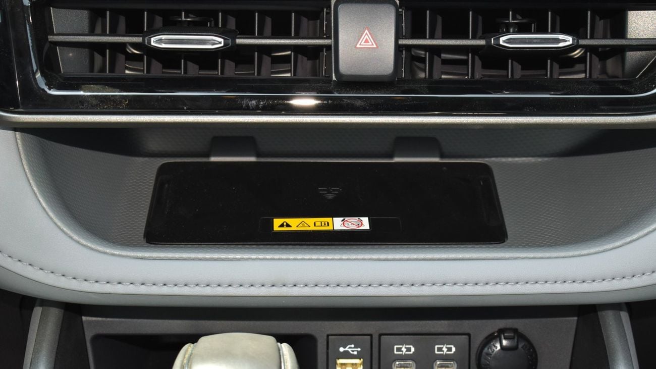 Toyota Highlander GLE 2.5 HYBRID, SUNROOF, ELECTRIC SEAT, MODEL 2026