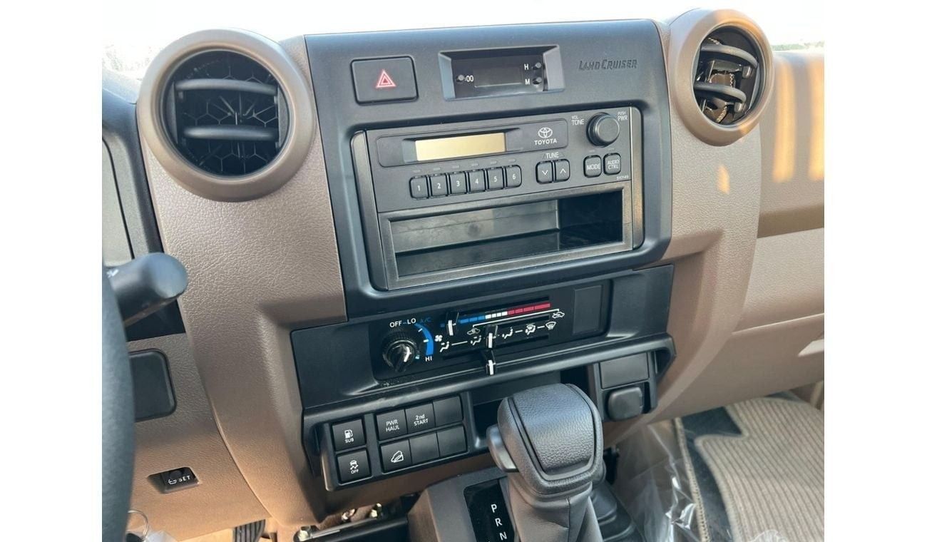 Toyota Land Cruiser Pick Up 79 SC 2.8L DIESEL AUTOMATIC TRANSMISSION
