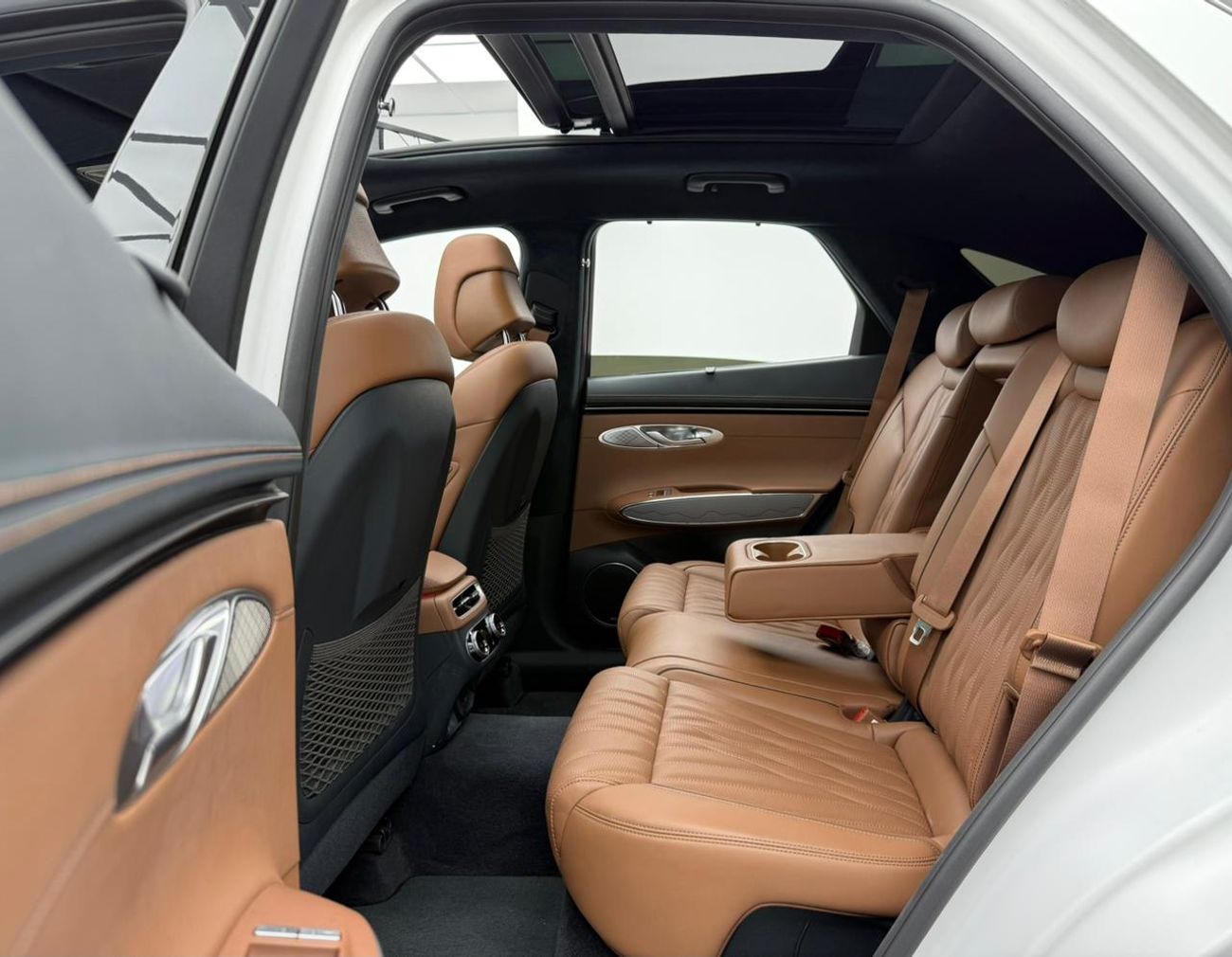 Genesis GV70 2024 Genesis GV70 Premium, 2029 Genesis Warranty + Service Pack, Full Genesis Service History, GCC