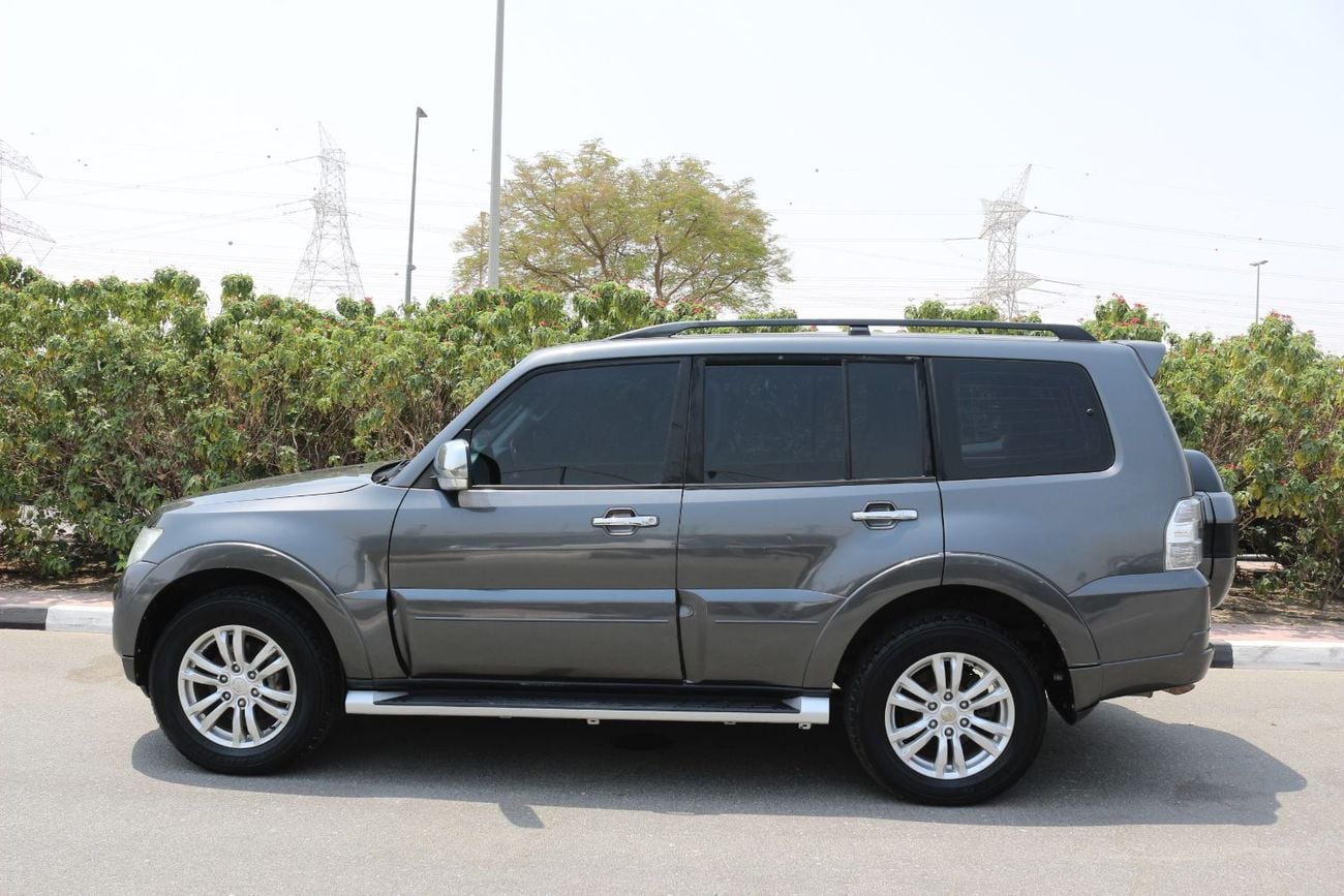 ميتسوبيشي باجيرو GLS HIGHLINE TOP 3800 cc Model 2018 Gulf Space