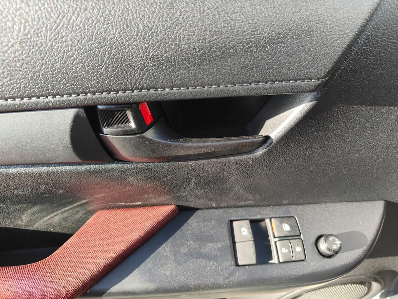 Toyota Hilux 2026 Toyota Hilux DLX Single Cabin 3-Seater 2.4L 4-Cyl Diesel M/T 4x4 Export Only