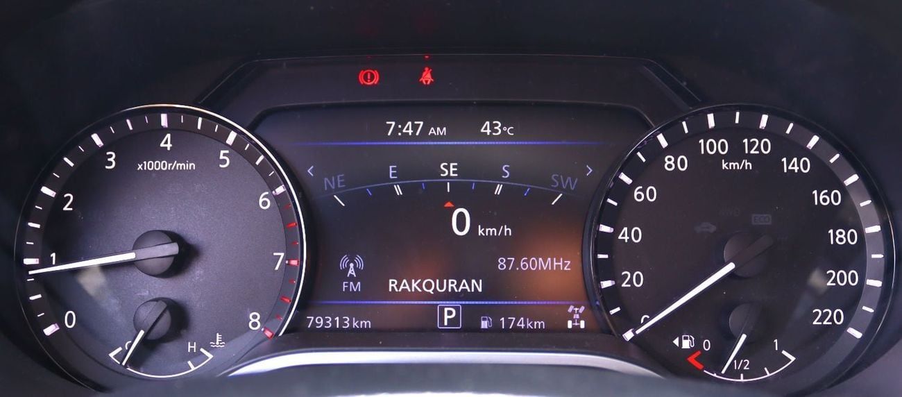 Nissan XTerra Platinum 2.5L 4WD Nissan Xterra 2021Platinum 4WD GCC in excellent condition, 79,000 km, 2.5L engine,