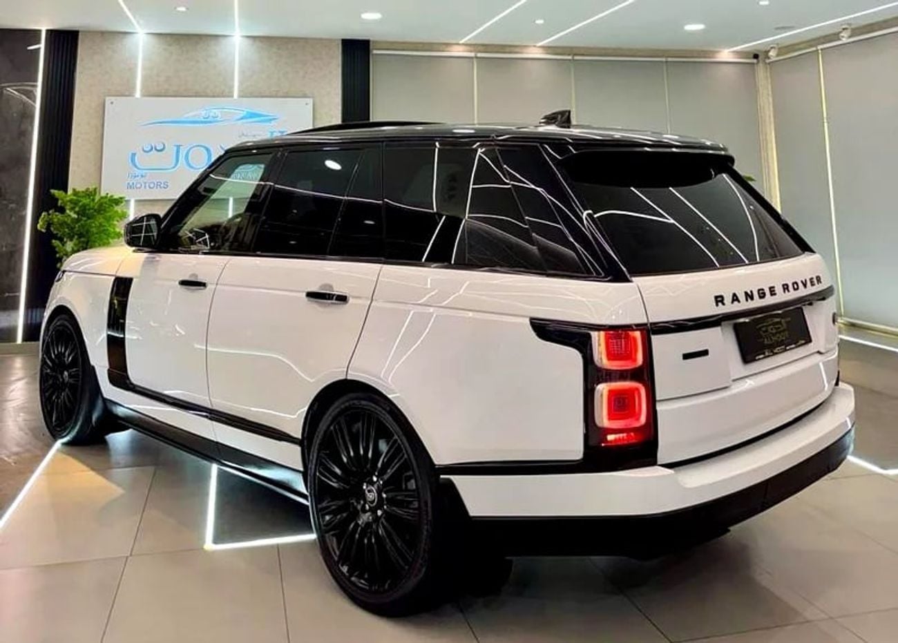 Land Rover Range Rover AUTOBIOGRAPHY VOGUE || GCC II FULLY LOADED || PERFECT CONDITION || ACCIDENT FREE