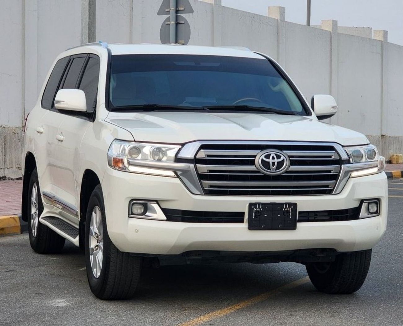 تويوتا لاند كروزر GXR