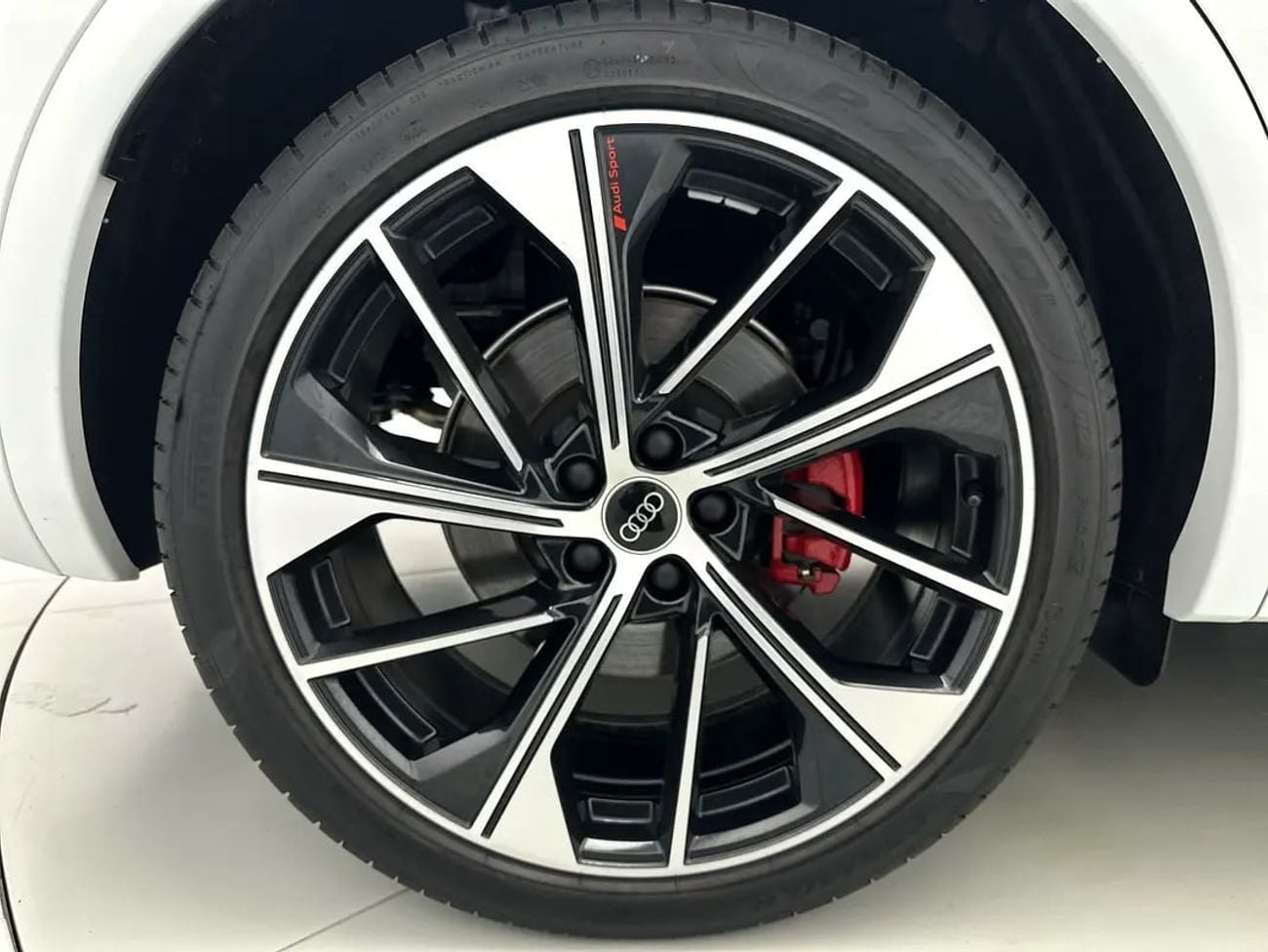 Audi SQ5 Sportback TFSI 354hp (Ref# 43590) EXCLUSIVE RAMADAN OFFER