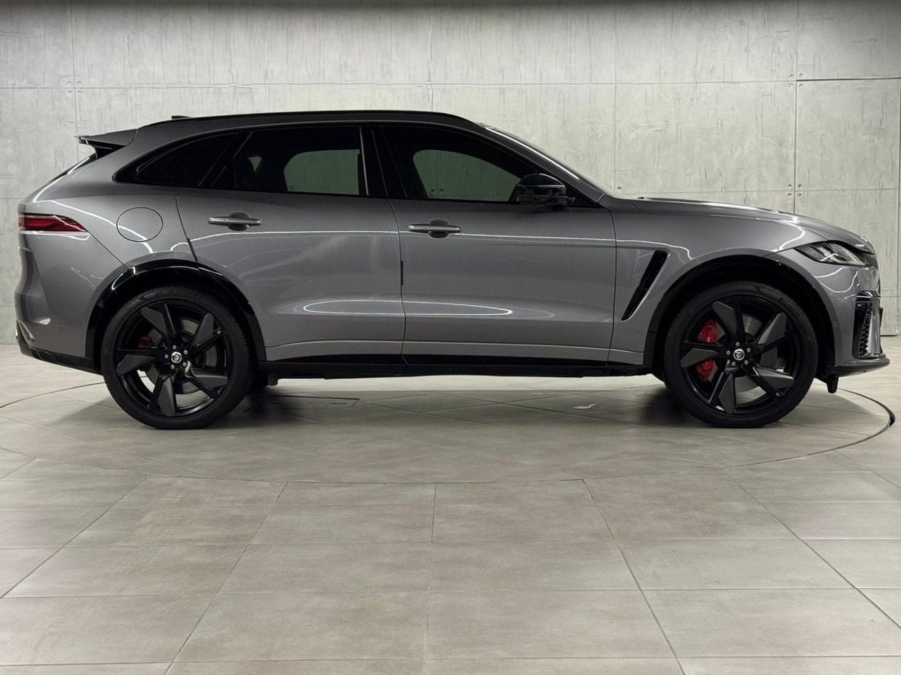 Jaguar F-PACE SVR 5.0L