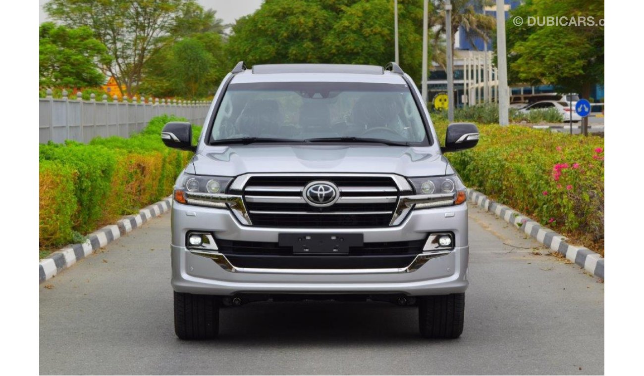 Toyota Land Cruiser 200 VX   V8 4.5L Diesel AT Executive Lounge