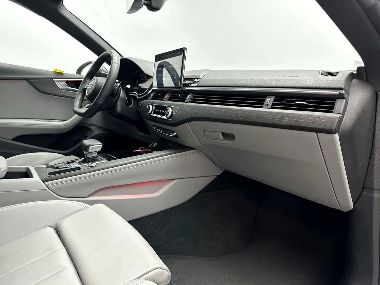 Audi A5 40 TFSI Advanced 2.0L (187 HP) Sportback Advanced 40 TFSI 190hp (Ref# 067295) EXCLUSIVE RAMADAN OFFE