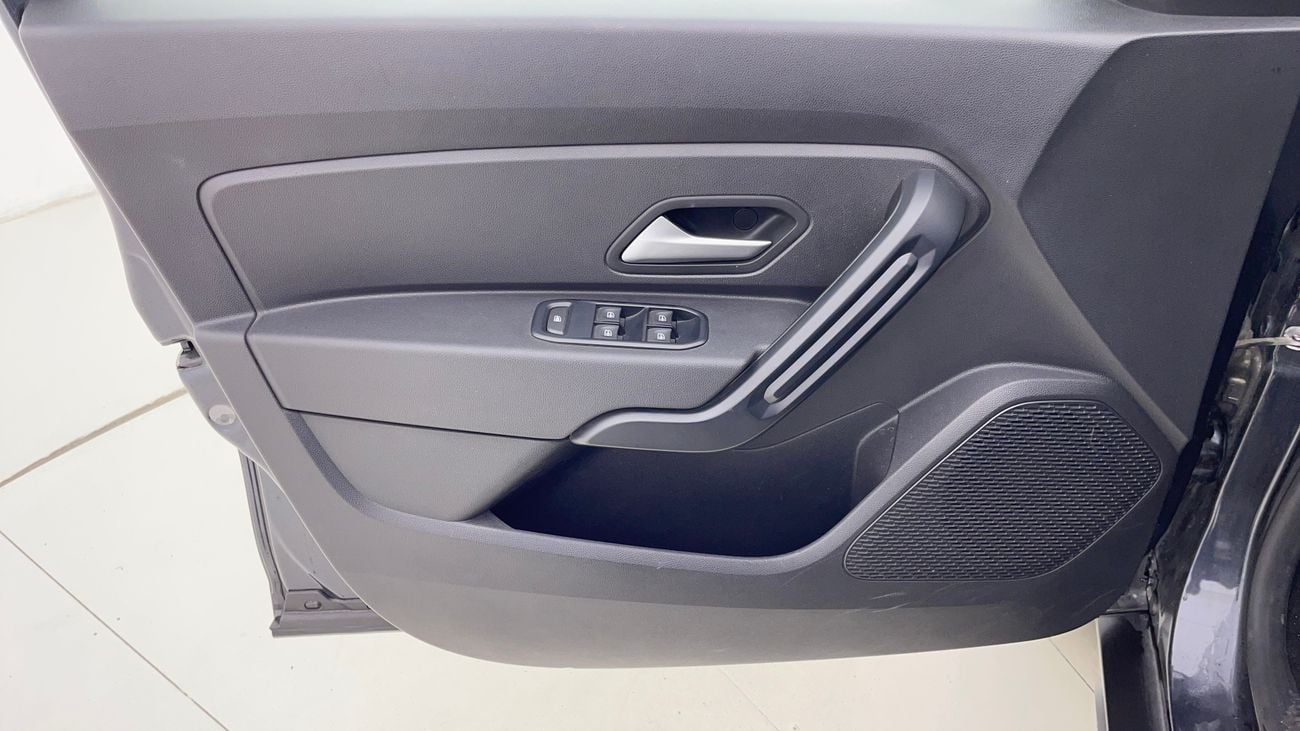 رينو داستر 2025 SE | AED 668/Month | 0 DP | 30 Day Return | Warranty | Service History