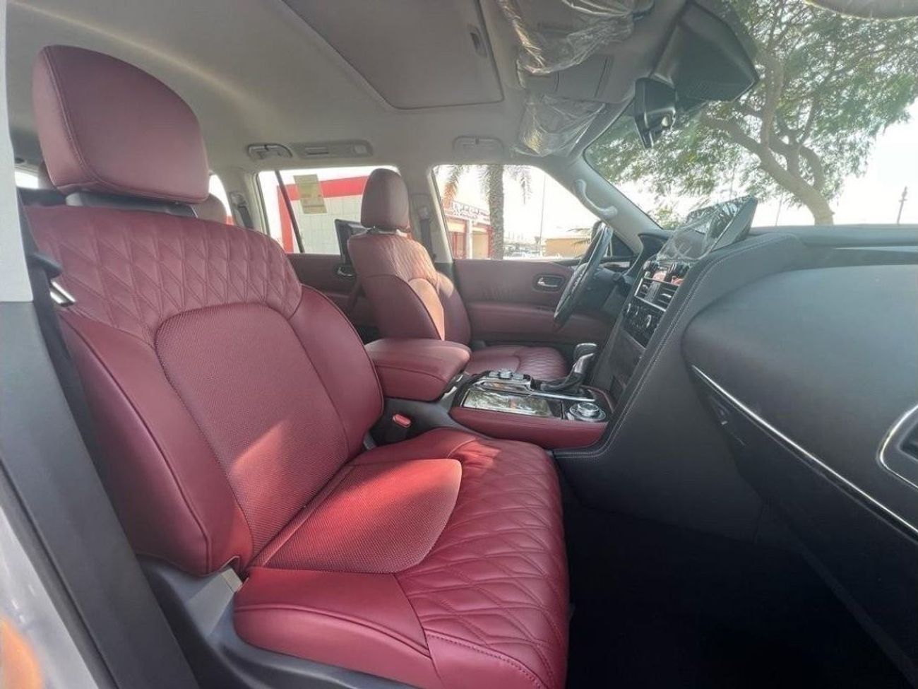 Nissan Patrol V8 PLATINUM 2024 0KM (Export)