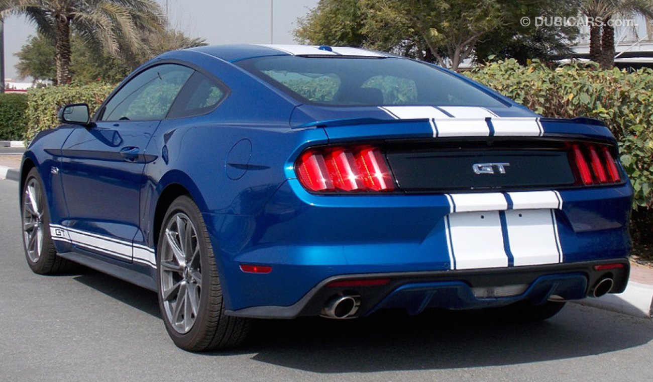 Ford Mustang GT Premium +