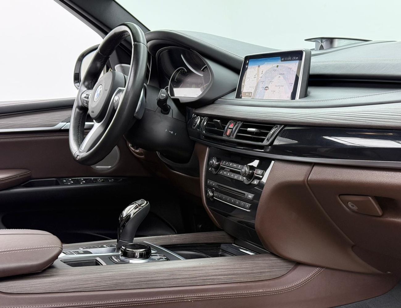 بي أم دبليو X5 50i M Sport 4.4L 2018 BMW X5 xDrive50i M-Sport, Full Service History, Fully Loaded, Excellent Condit