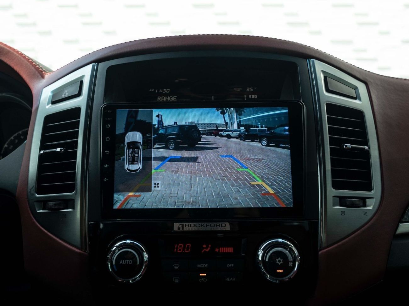 Mitsubishi Pajero GLS Mid 3.8L (243 HP)