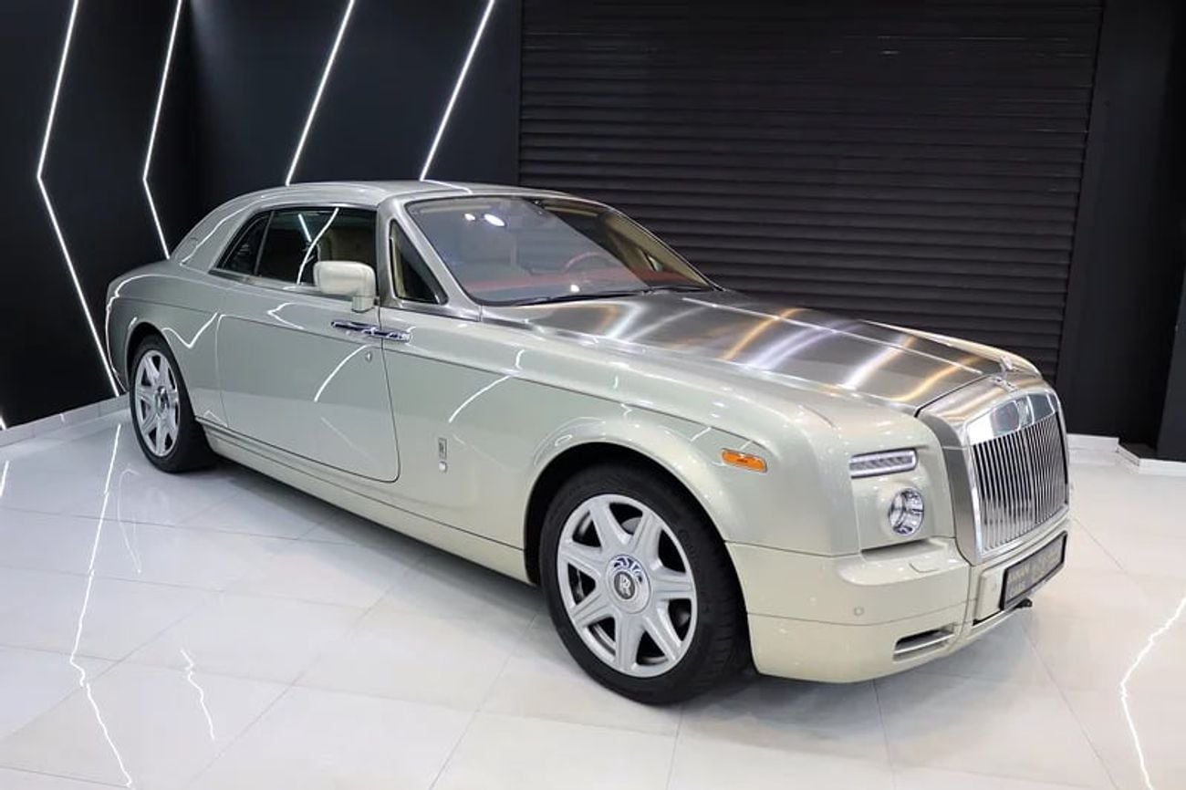 رولز رويس فانتوم Original Brushed Steel Bonnet, Starlight Headliner, GCC Specs!!