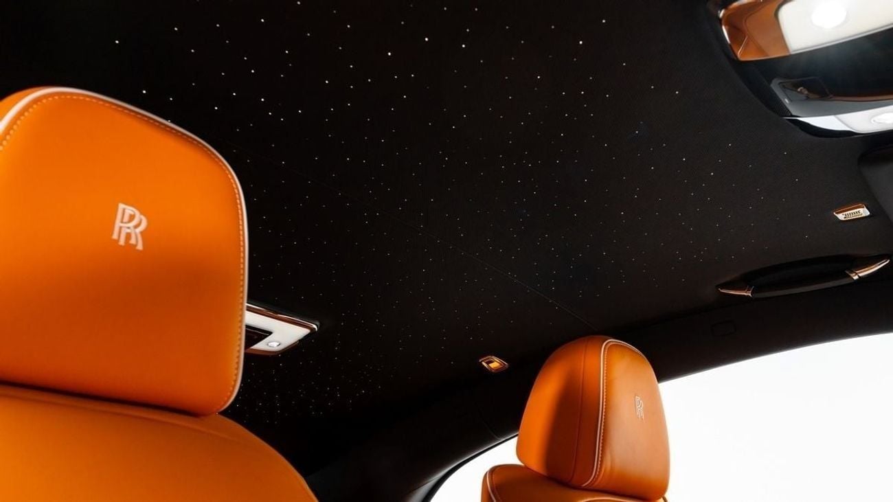 رولز رويس سبيكتر Black Badge - 2026 - GCC - Under Warranty and Service Contract