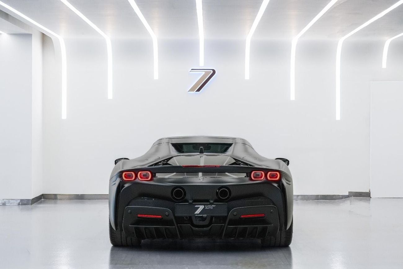 فيراري SF90 ستراديل SPIDER محرك هجين قابل للشحن V8 سعة 4.0 لتر | مواصفات أوروبية | حالة ممتازة