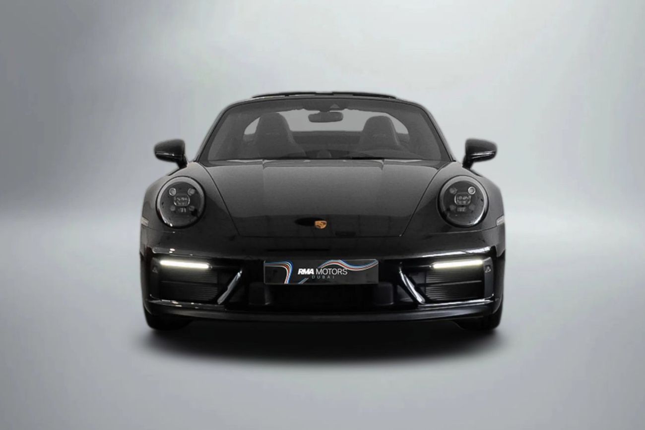 Porsche 911 Targa 4GTS 3.0L (450 HP)