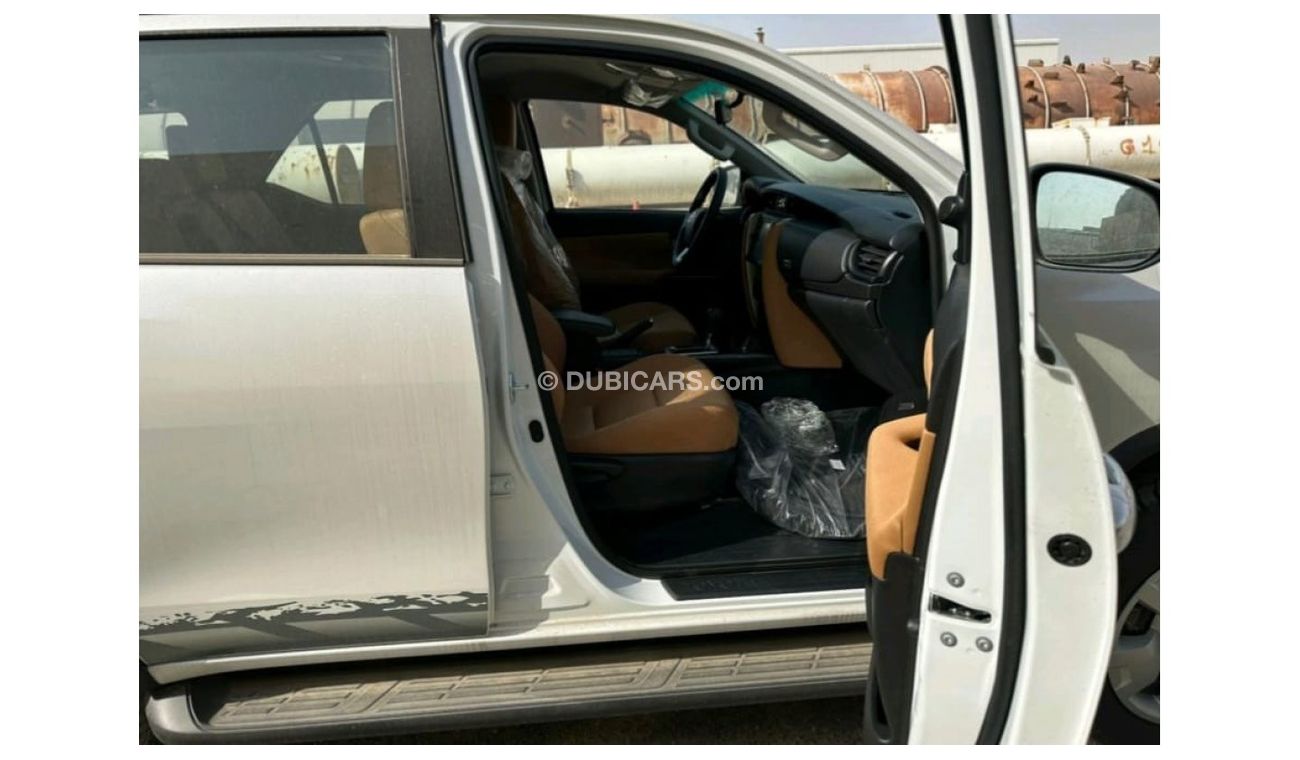 Toyota Fortuner TOYOTA FORTUNER 2.4L DIESEL A/T 4WD