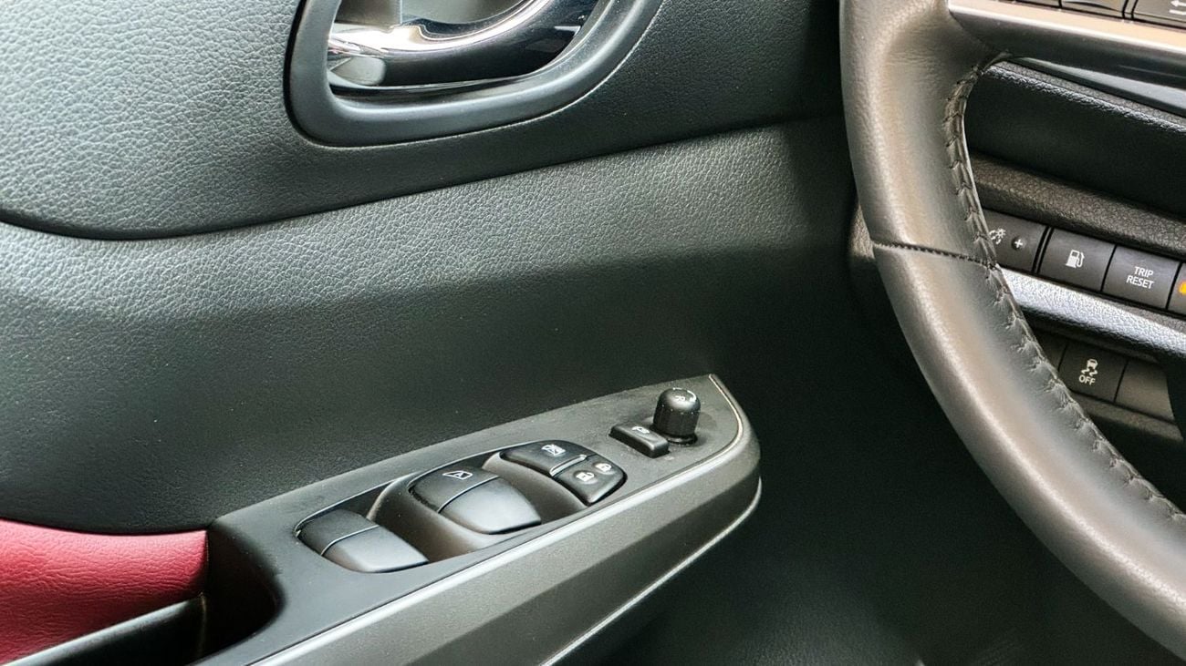 نيسان إكستيرا Platinum 2.5L 4WD