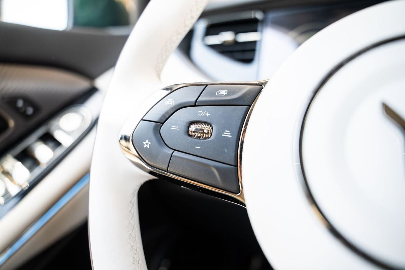 فويا فري EREV 2025 GCC 1.5L Turbo Plug-in Hybrid Low Mileage